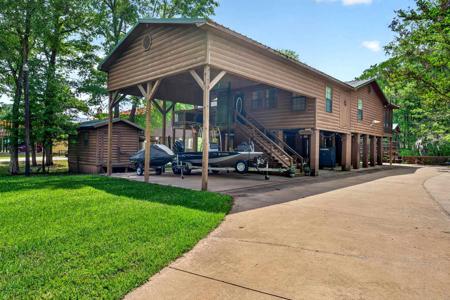 400 Private Road 7219