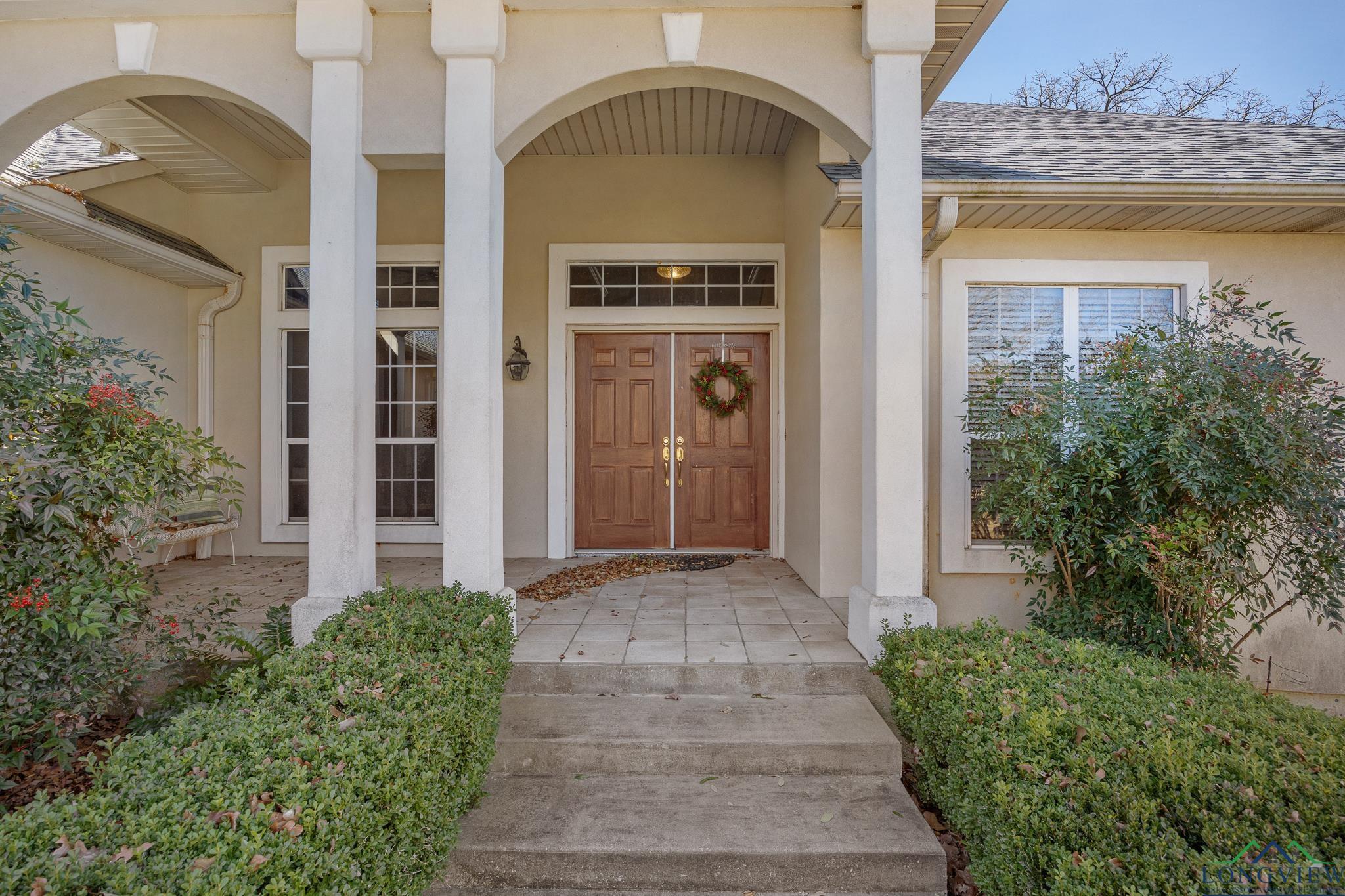Image 2: View of doorway to property, Entry