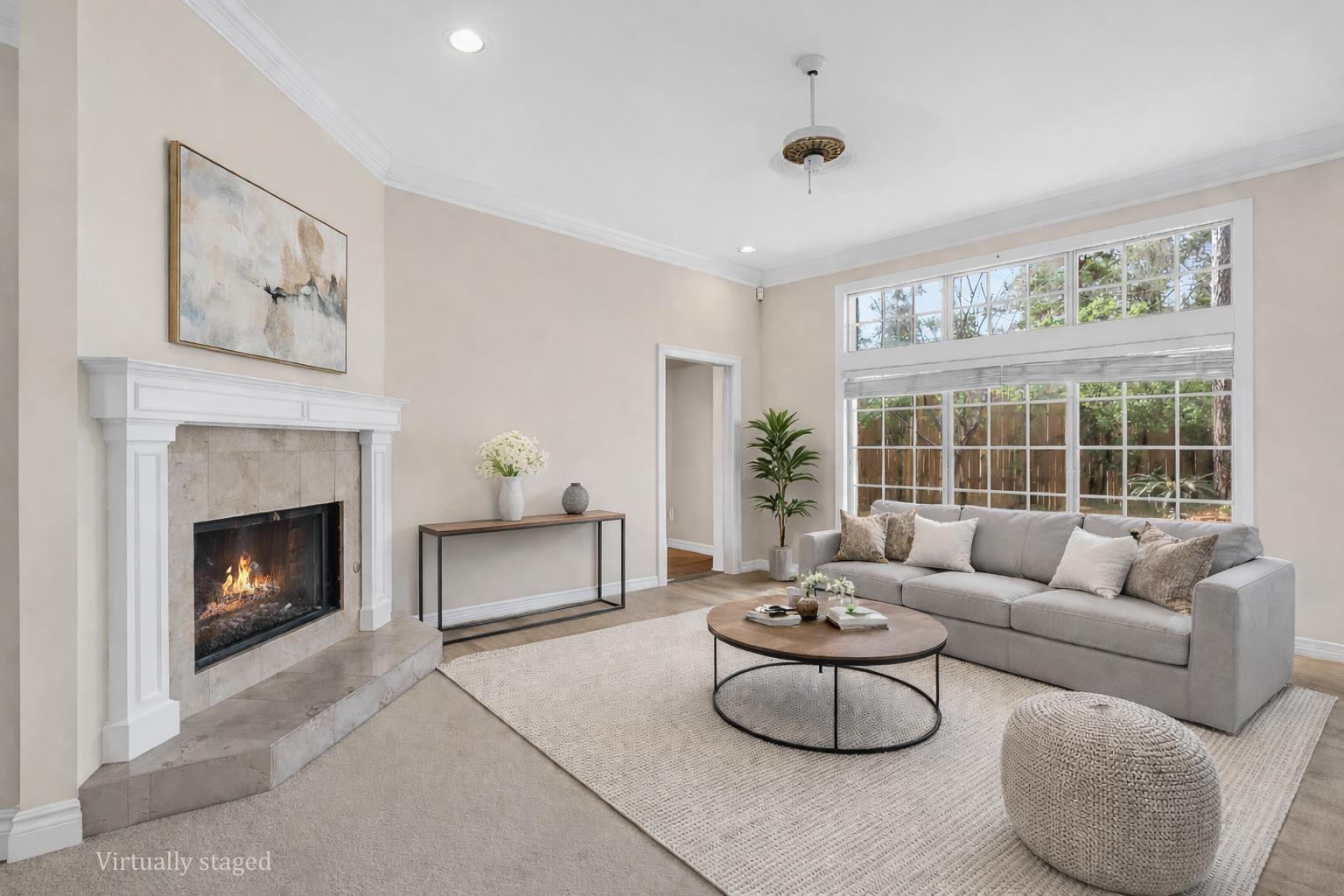 Image 1: Living Room