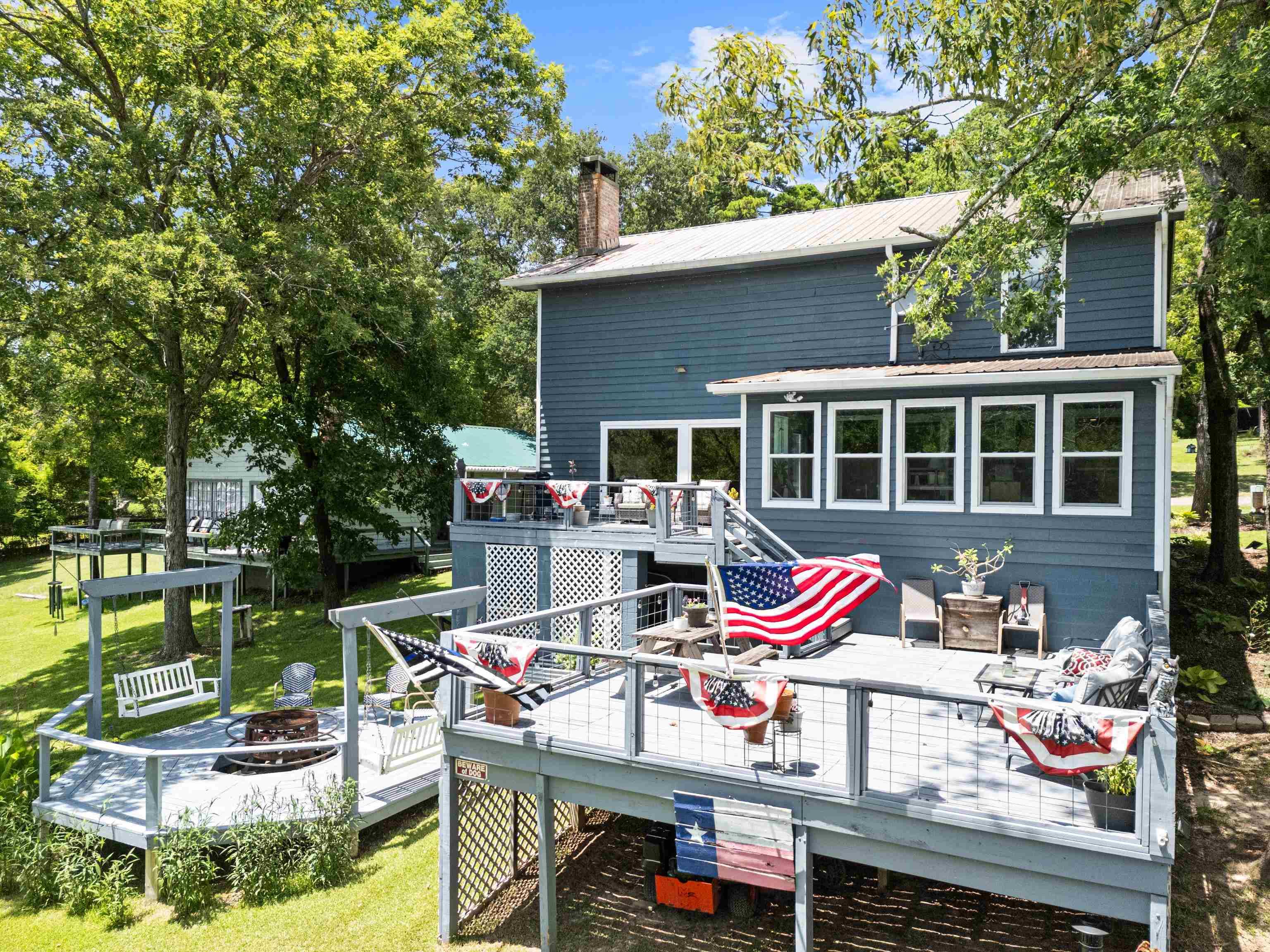 Image 1: 401 Tangiers