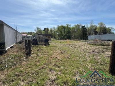 111 Private Road 2415