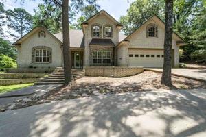 232 Lakewood Circle
