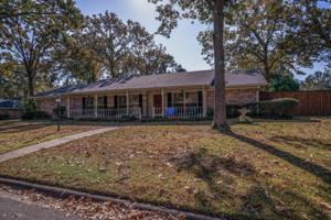 3200 Edgewood