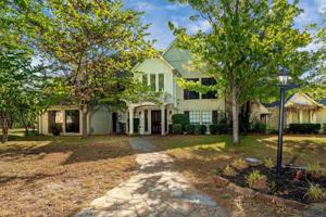 1612 Sweetbriar St