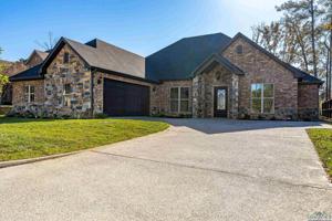2102 Bandera Trail