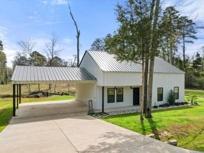 6537 Club Drive