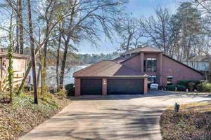 1612 W Lake Drive