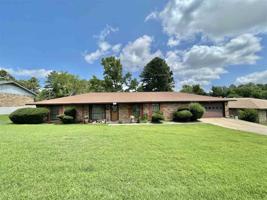208 DOGWOOD ROAD