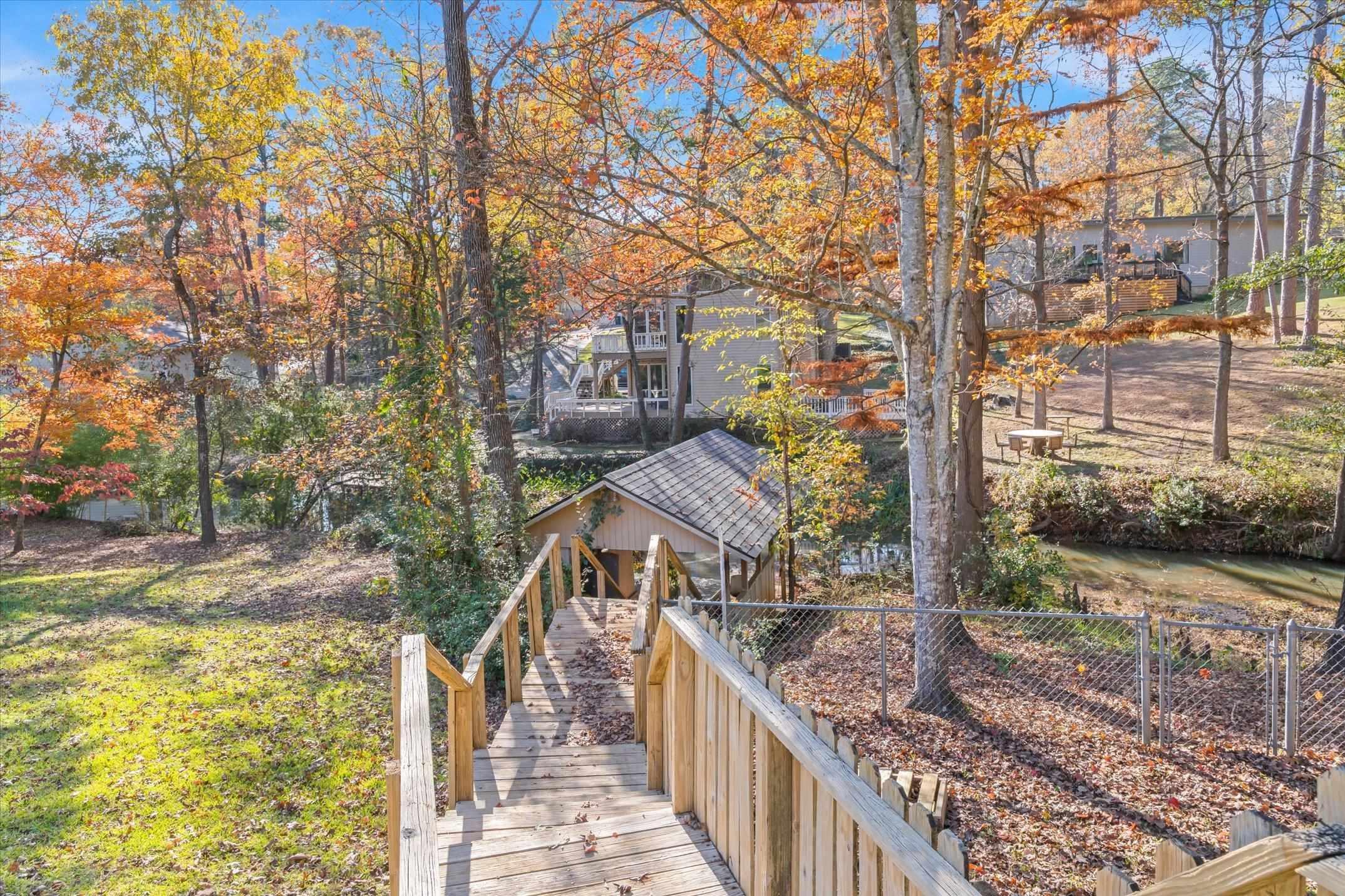 Image 3: Back of property, Back Of Structure
