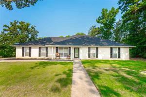 3400 Woodview