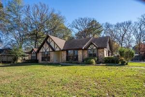 615 Town Oaks Circle