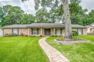 1605 Willowview