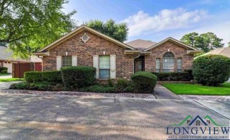 203 VILLAGE GREEN DR