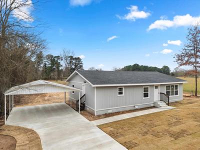 113 COUNTY ROAD 2221