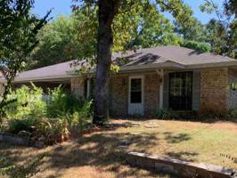 1204 N Rodeo