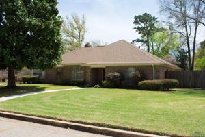 1104 Windsong Ln