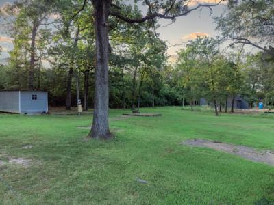 301 W Lake Devernia