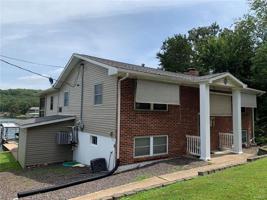 1689 LAKESHORE Drive