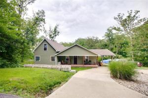 6223 S Lakeshore Drive