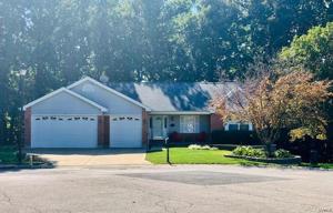 16 Collette Court