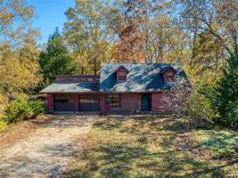 7052 Gwenmil Lake Lane