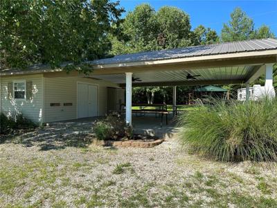 2218 Port Perry