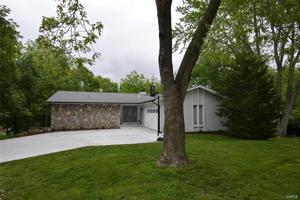 8 Macon Court