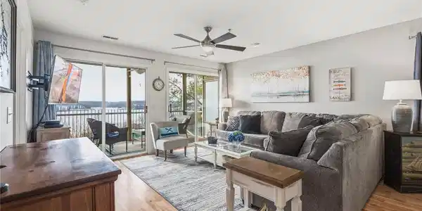 1307 W. Harbour Towne Drive
