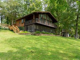 5840 N Lakeshore Drive