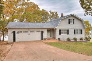 34 E Lakeshore Drive