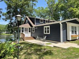2361 S Lakeshore Drive