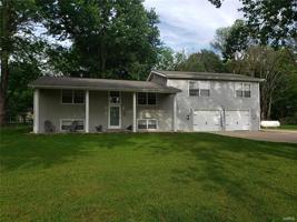2246 Lakeshore Drive