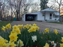 351 Oak Road