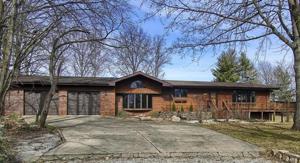 1291 LAKE POINTE Drive