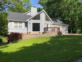 9627 Greenview Court