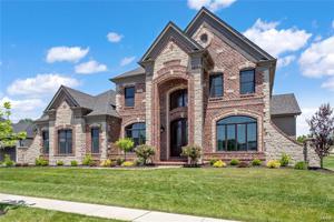 16925 Lake Meadow