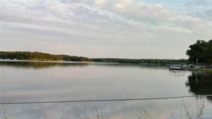565 Lakeside Drive