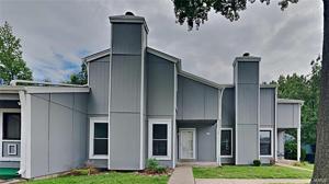 33 Breezy Knoll Lane