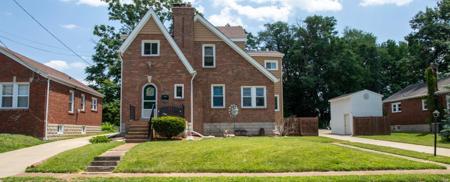 2376 Goodale