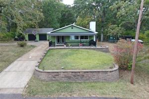 6786 S Lakeshore Drive