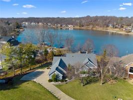 53 N Pointe Circle