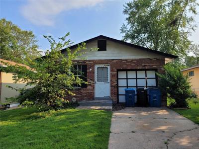 1116 Laredo