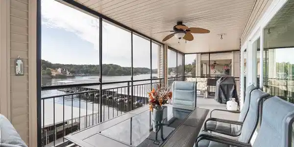 106 Falls Point