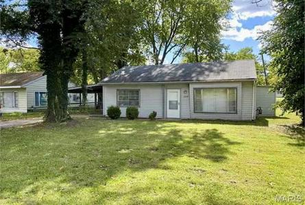1238 Maple
