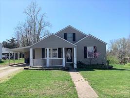 404 E Lakeview