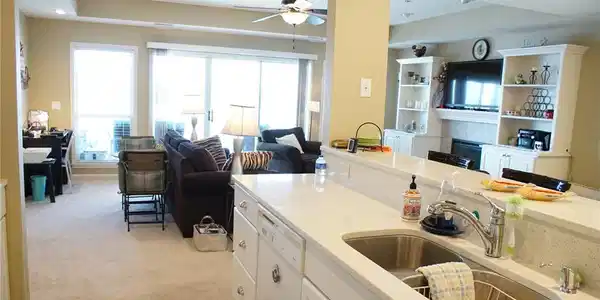 807 Harbour Town E