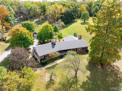 1 Meadowbrook Heights