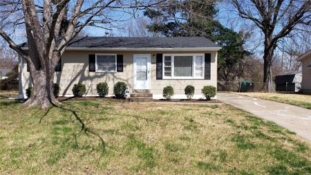1449 broadlawns
