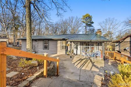 13235 Lakeview Dr