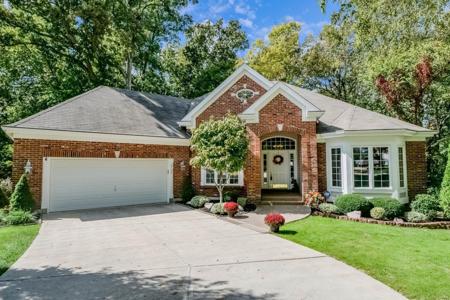 2733 Fairway Oaks
